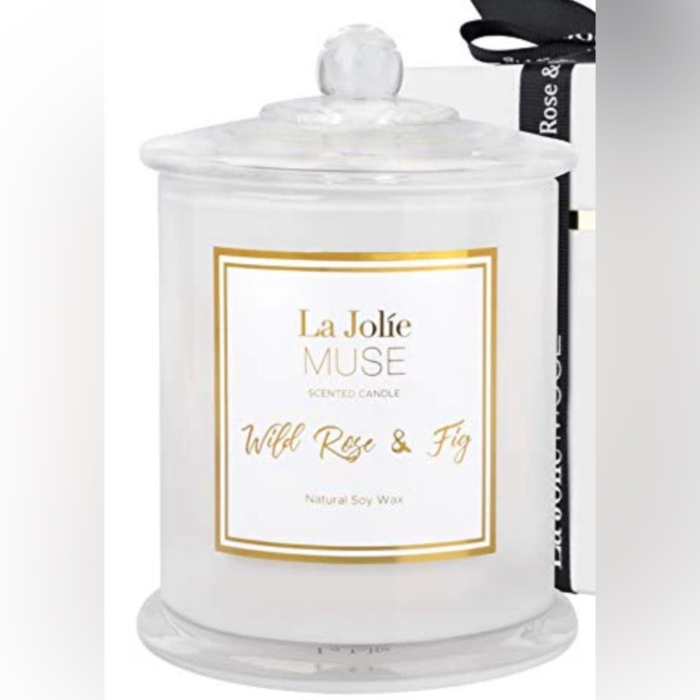 La Jolie Muse wild rose and fig soy candle